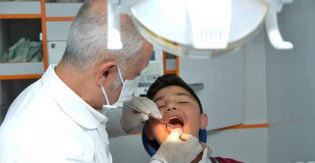Gezici Diş Sağlığı Tarama Aracı İlçeleri Geziyor