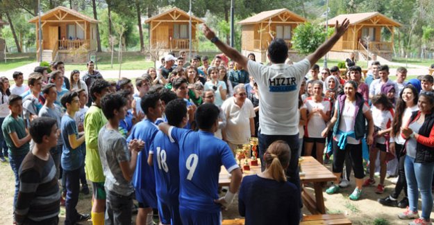 Özel Hızır Eğitim Kurumları öğrencileri Gençlik kampında buluştu