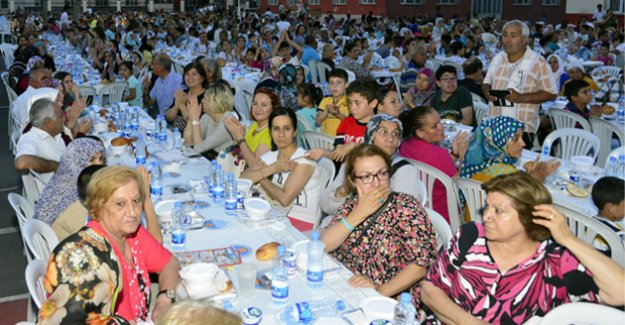 Oruçlar Akdeniz’in Rahmet Sofrasında Açıldı