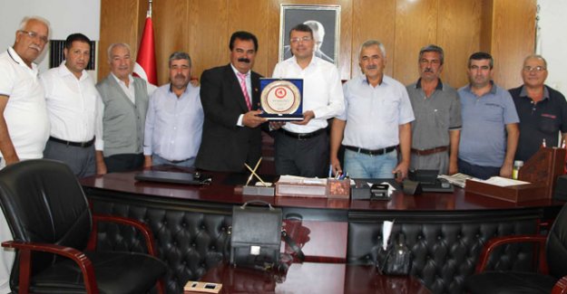 Muhtarlardan Belediye Başkanı Mustafa Turgut’a Teşekkür