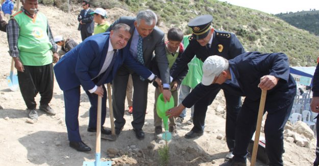 63 Şehit Polis İçin Fidan Dikildi
