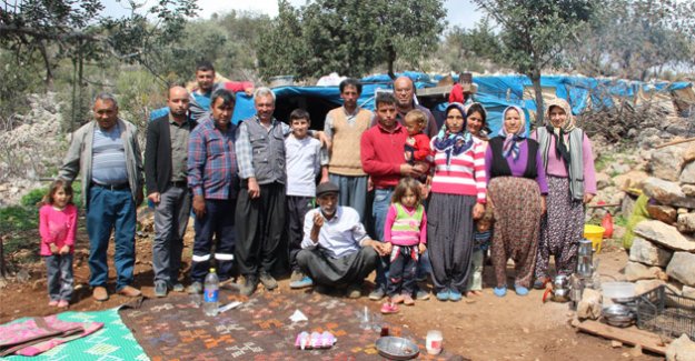 Yörüklerin dağ yolu açıldı