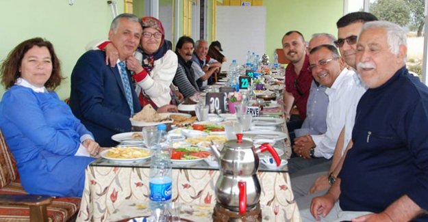 Kaymakam Cinbir, Huzurevindeki yaşlılarla buluştu