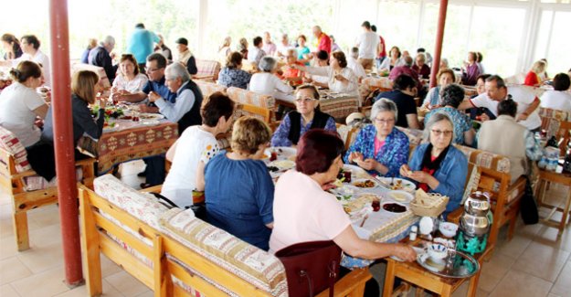 Silifke ÇYDD’den birlik beraberlik kahvaltısı