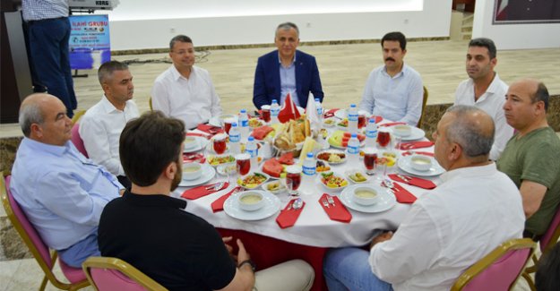 Silifke Kaymakamı Şevket Cinbir, Silifke’de sanayicilerle iftar sofrasında buluştu