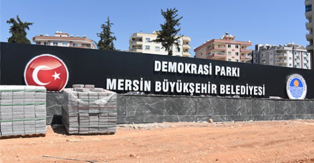 ‘DEMOKRASİ’ YEŞİLLENDİRİLİYOR