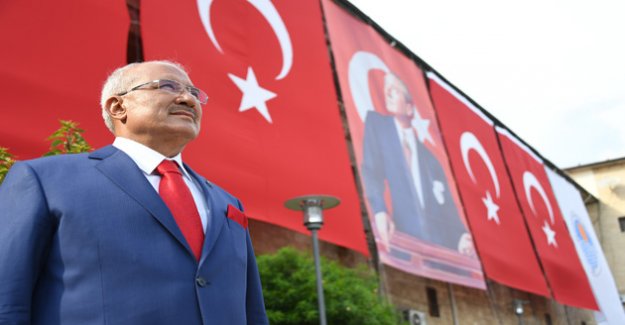 BAŞKAN KOCAMAZ “MERSİN DAİMA ATA’SINA LAYIK OLACAKTIR”