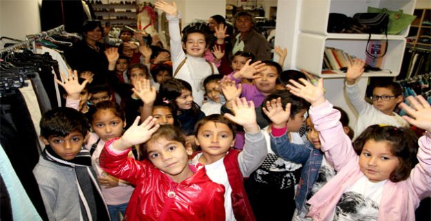 Minik Öğrenciler Sosyal Market’i Tanıdılar