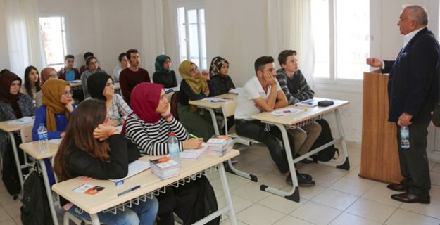 ÖĞRENCİLERE ÜCRETSİZ EĞİTİM