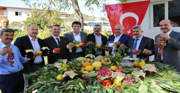 Ürünlerin pazarlama sorunu çözülmeli.