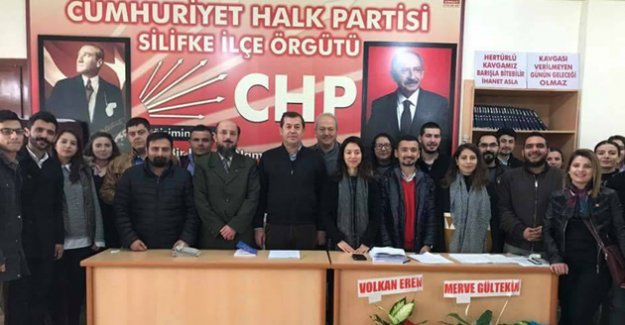 CHP Silifke gençliği takdir topluyor