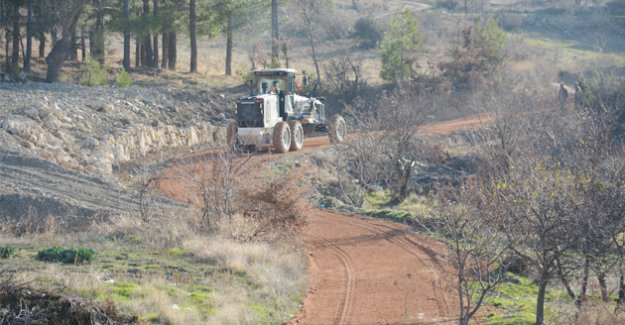 Gülnar Belediyesi Stabilize Yol Çalışmalarına Devam Ediyor