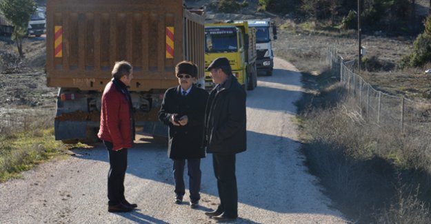 Gülnar Üçoluk Mahallesinde Yol Çalışmaları Devam Ediyor