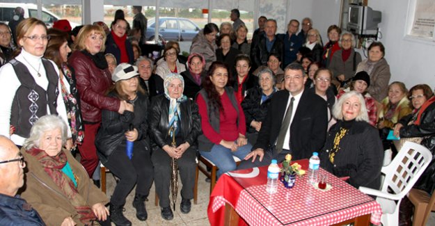Başkan Turgut, Atakent’te kadınlarla bir araya geldi
