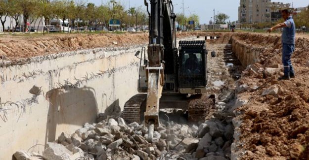 Büyükşehir’in Dere Islahı Çalışmaları Devam Ediyor