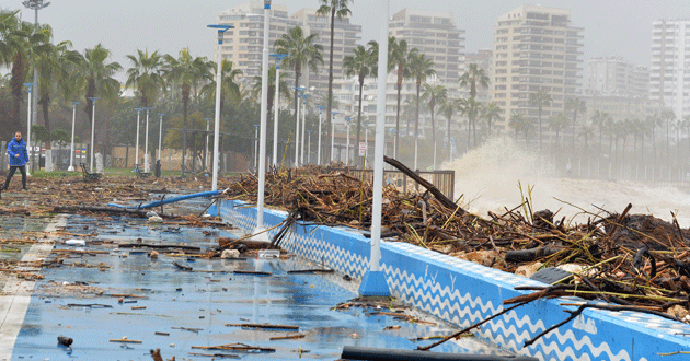 Mersin Yağış ve Fırtına etkisi