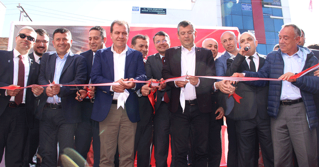 Silifke’de CHP’nin yeni binası coşkulu bir törenle açıldı
