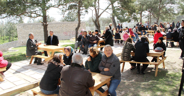 Turgut, Çamlık Mesire Alanını vatandaşlarla piknik yaparak açtı