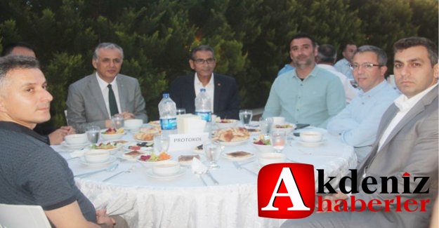 AK Parti Silifke İlçe Başkanlığı tarafından iftar yemeği düzenlendi