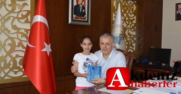 Atletizm Türkiye 4. Öğrenciye Kaymakam Cinbir’den ödül