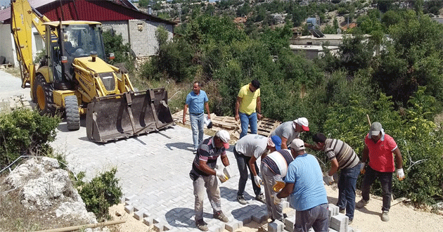 Yeğenli mahallesinde parke çalışmaları sürüyor