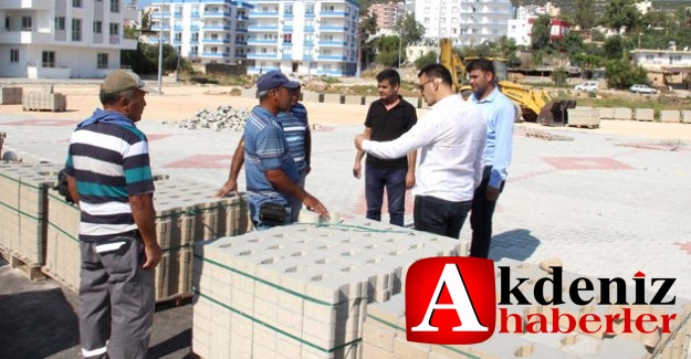 Altunok, Kapalı Pazar Yeri çalışmalarını inceledi