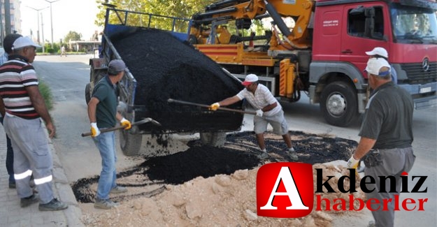 Silifke Belediyesi asfalt çalışmalarını sürdürüyor
