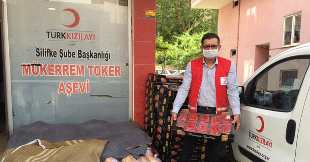 Türk Kızılayı ihtiyaç sahiplerinin yanında