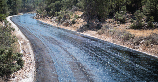 Silifke’de 2 noktadaki toplam 9,7 kilometre yol ilk defa asfaltlanıyor