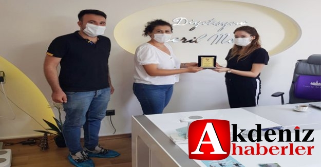 Taşucuspor'dan sponsorlara plaket