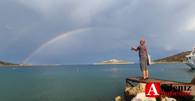 Mersin'de yağmur sonrası kartpostallık görüntü oluştu