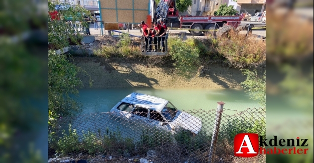 Otomobiliyle sulama kanalına uçan mahalle bekçisi yaşamını yitirdi