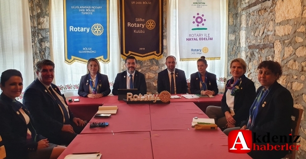 Rotary zenginler kulübü değil’