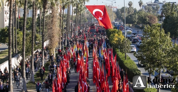 MERSİN’DE KURTULUŞUN 101. YILI COŞKUYLA KUTLANDI