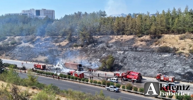 Tüp yüklü kamyon ve tır çarpıştı