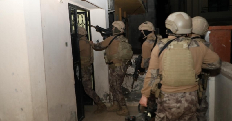 Mersin'de silah kaçakçılığı operasyonu