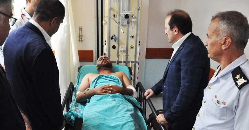 Vali Pehlivan'dan yaralıları ziyaret