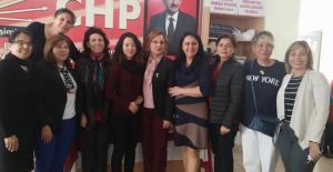 CHP’li kadınlar dayanışmanın gücünü gösteriyor