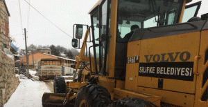Silifke Belediyesi karla mücadele çalışmalarına başladı