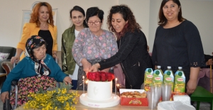 Silifke Rotary Kulübü yaşlıların gönlünü aldı