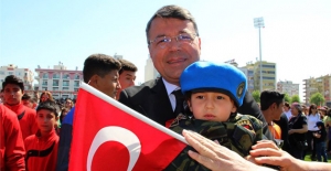 Başkan Turgut 23 Nisan’ı kutladı
