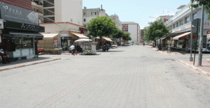 Menderes Caddesi Boşaldı