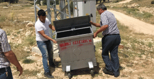 Silifke Belediyesi çöp konteynerlerini yeniliyor