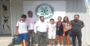 Büyükşehir’in Tenis Kulübü Afyon’dan Madalyayla Döndü