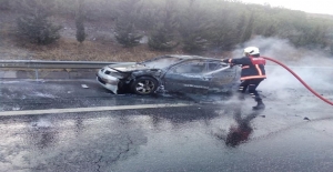 Tarsus’da Ticari Araç Yangını Meydana Geldi