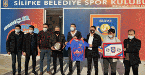 Silifke Belediyespor'a Marş!