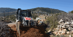 GÜLNAR BELEDİYESİ YOL YAPIM ÇALIŞMALARINA ARALIKSIZ DEVAM EDİYOR