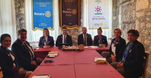 Rotary zenginler kulübü değil’